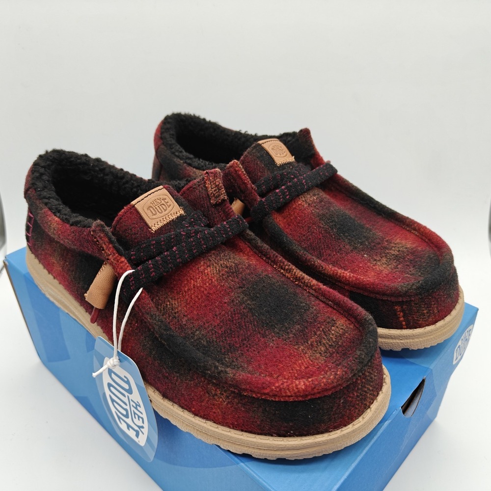 HEYDUDE Wally Cozy Plaid Men's Size 7 Red Plaid Black Slip On Shoes 44341-6RQ